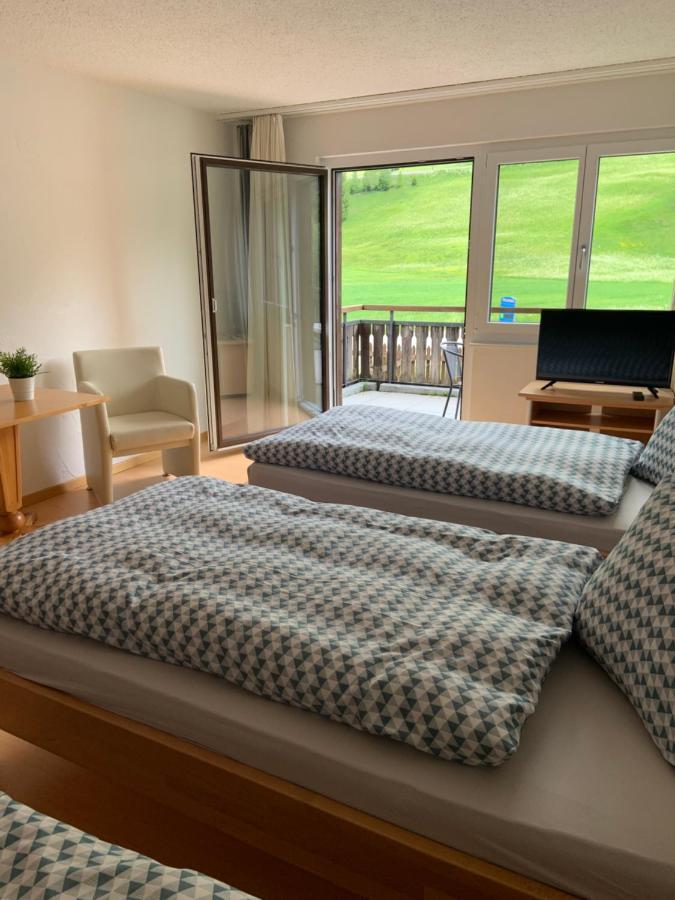 Bed And Breakfast Darlux Bergün Exteriör bild